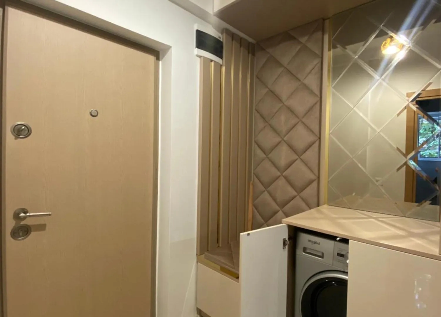 Elegant Suite - Titan Park Bucharest 0*,