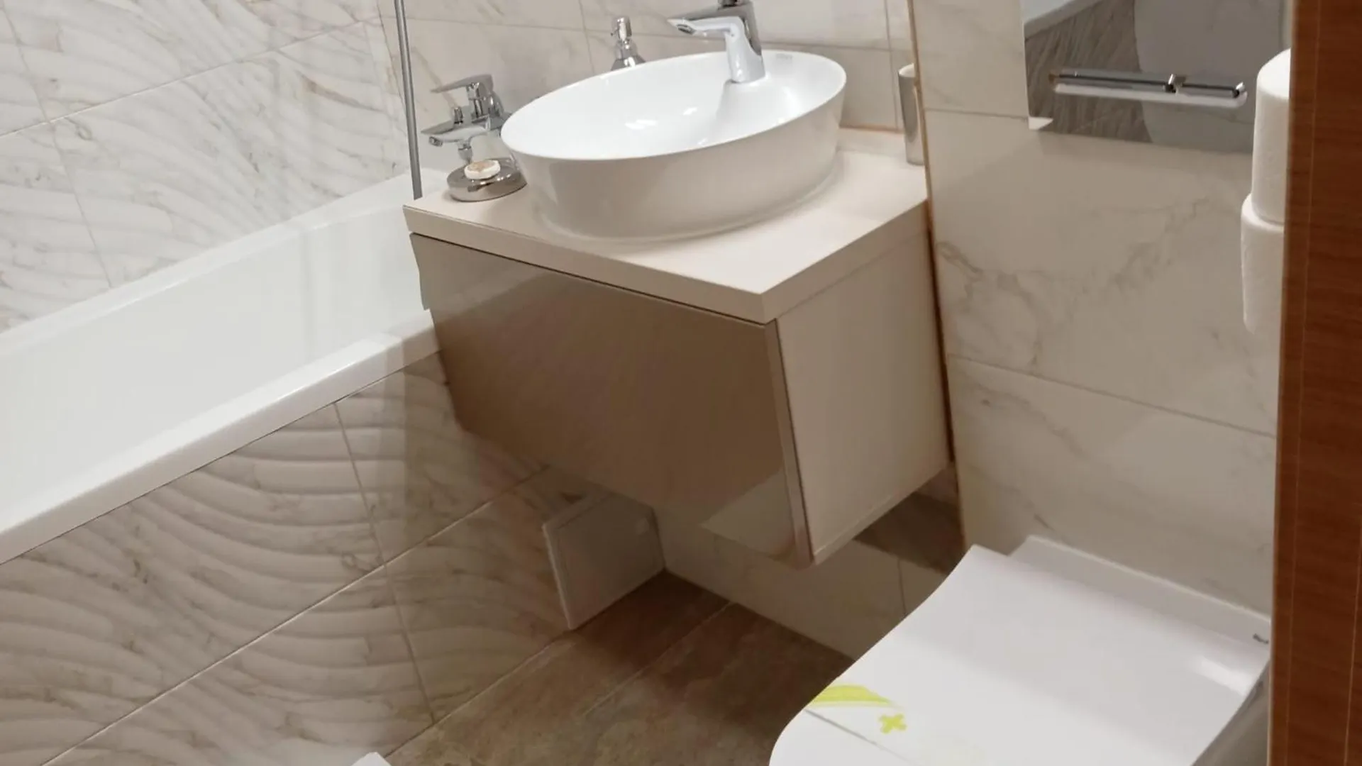 Elegant Suite - Titan Park Bucureşti Apartament